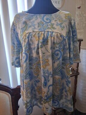 Women’s Blue & Yellow Paisley Boatneck Top
